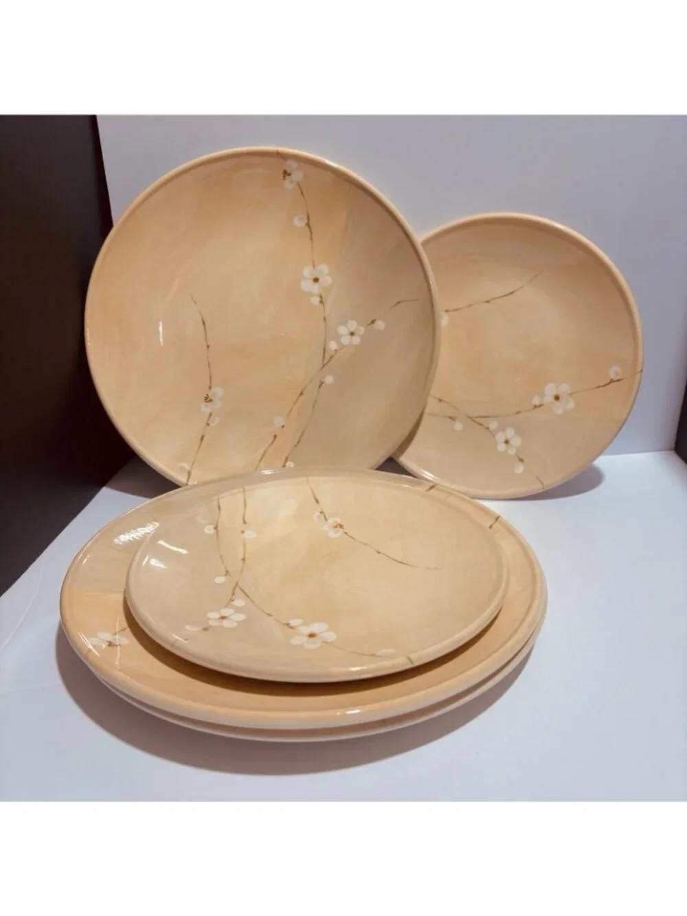 Vintage Royal Stafford Radio 3 Salad & 2 Dinner Plates. Set of 5.
